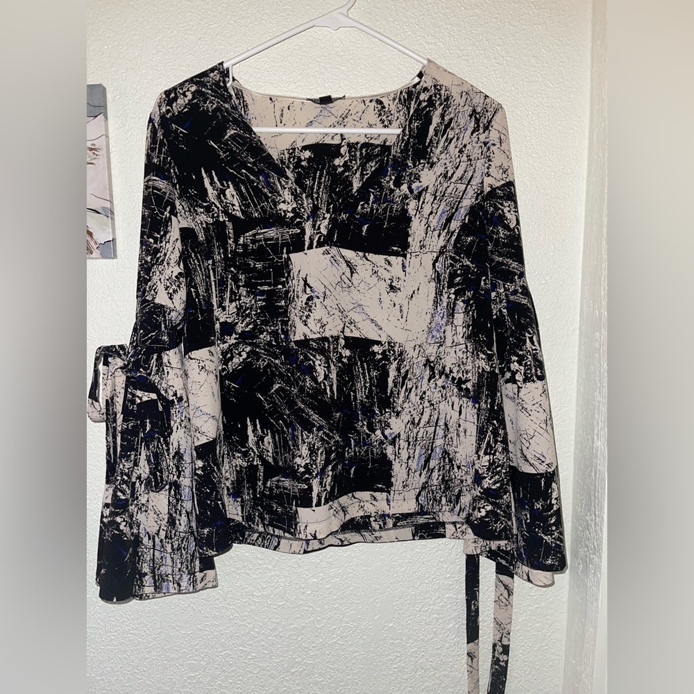 Topshop black/cream and blue V neck tie sleeve top